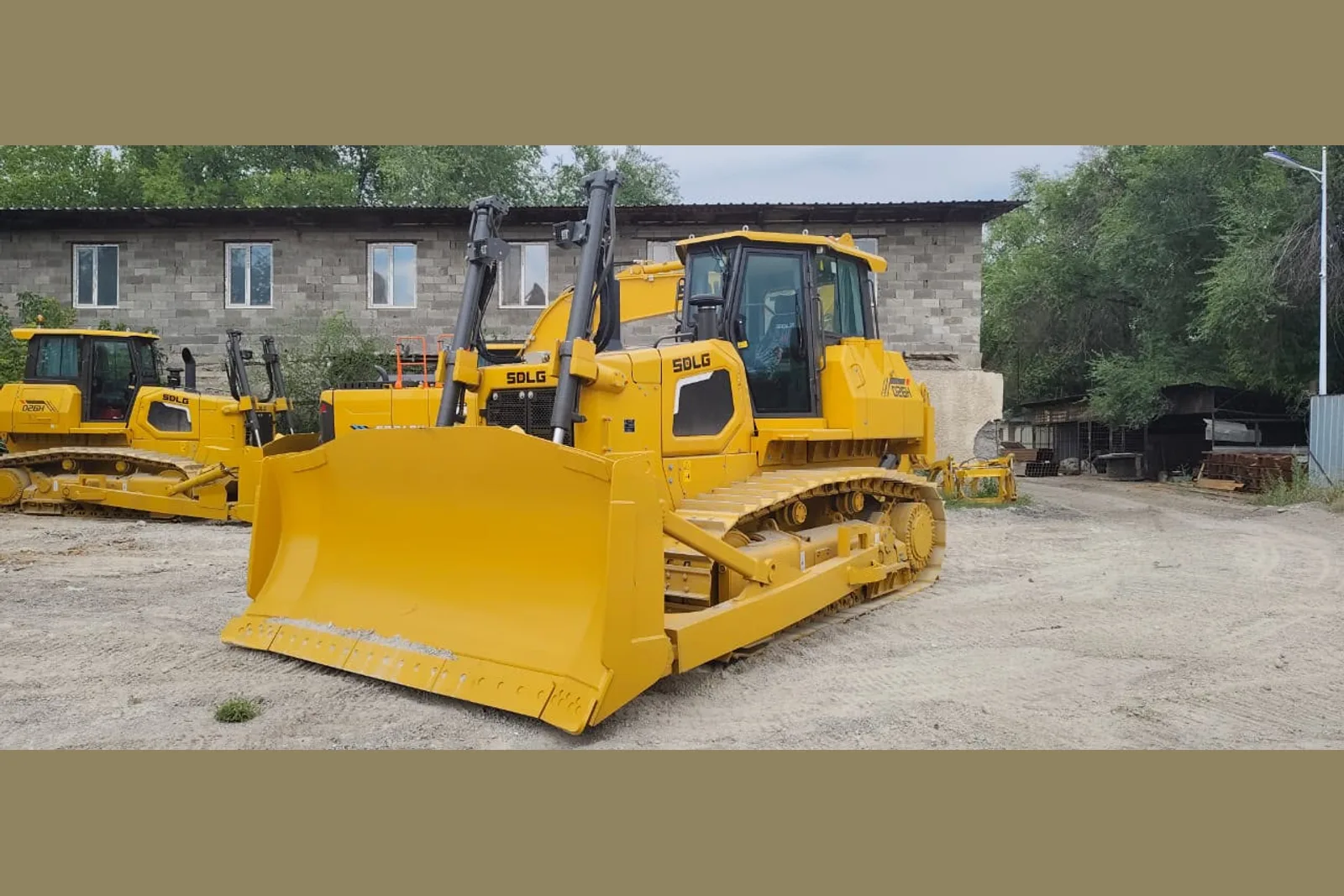 Бульдозер SDLG D26H